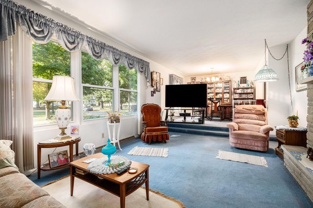 27832 Corwin Street, Wayne Twp, MI 49047