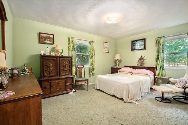 27832 Corwin Street, Wayne Twp, MI 49047