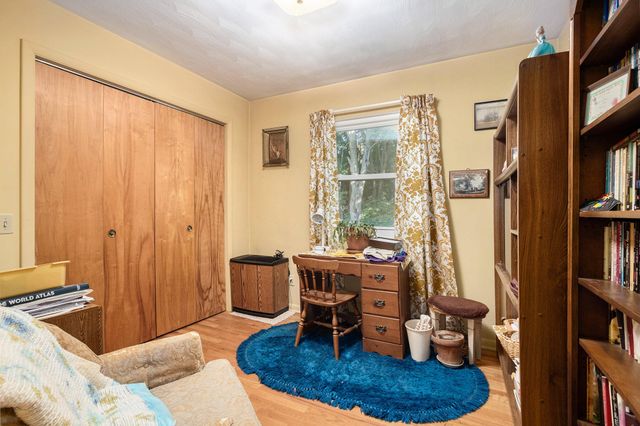 27832 Corwin Street, Wayne Twp, MI 49047