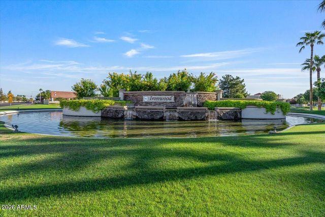 10551 E VOAX Drive, Sun Lakes, AZ 85248