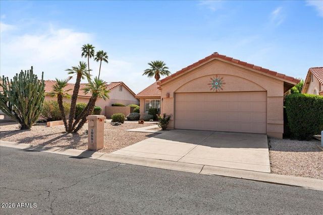 10551 E VOAX Drive, Sun Lakes, AZ 85248