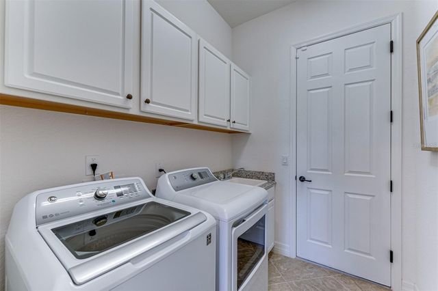 5803 CESSNA RUN, Bradenton, FL 34211