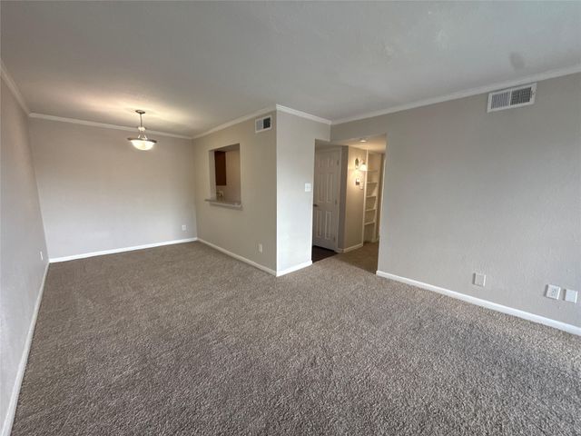 7315 Brompton Rd Street 342A, Houston, TX 77025
