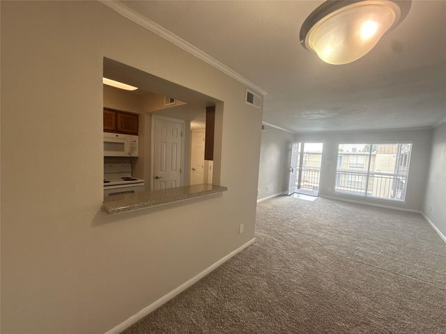 7315 Brompton Rd Street 342A, Houston, TX 77025