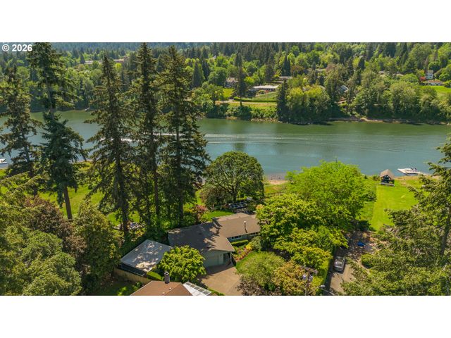 1250 Se RIVER FOREST Ln, Milwaukie, OR 97267