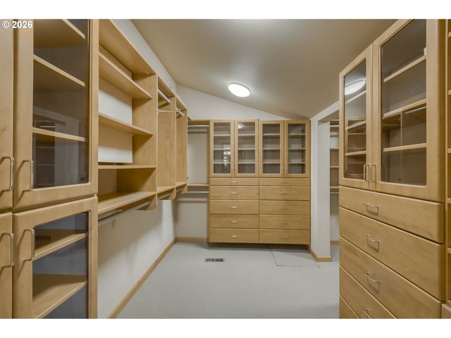 1250 Se RIVER FOREST Ln, Milwaukie, OR 97267