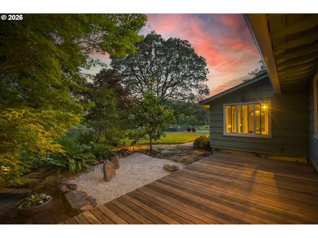 1250 Se RIVER FOREST Ln, Milwaukie, OR 97267