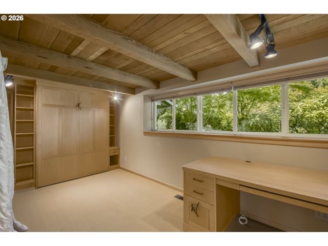 1250 Se RIVER FOREST Ln, Milwaukie, OR 97267