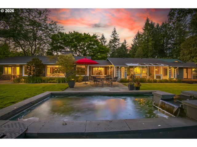 1250 Se RIVER FOREST Ln, Milwaukie, OR 97267