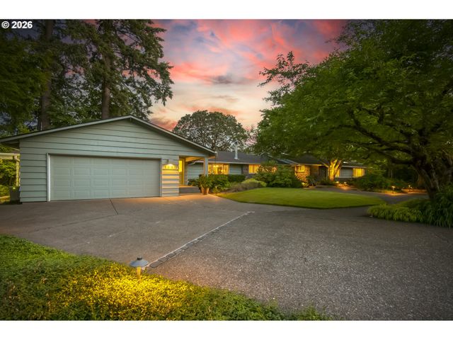 1250 Se RIVER FOREST Ln, Milwaukie, OR 97267