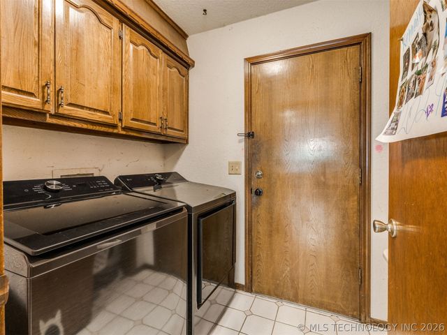 9703 S 70TH East Avenue, Tulsa, OK 74133