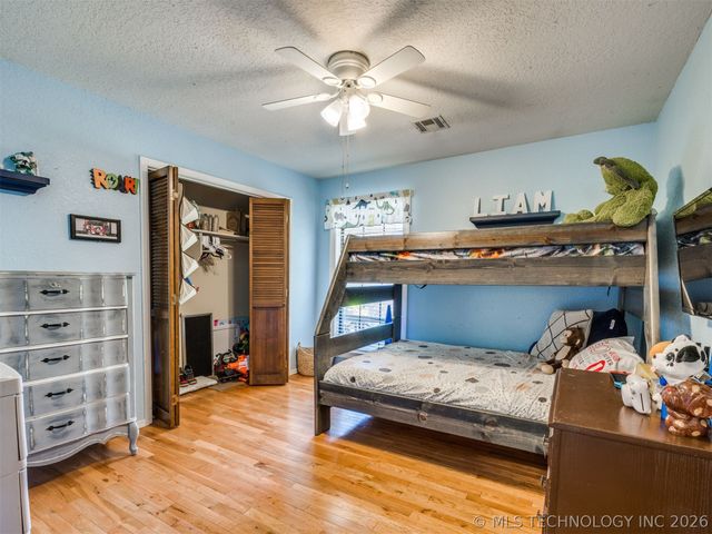 9703 S 70TH East Avenue, Tulsa, OK 74133