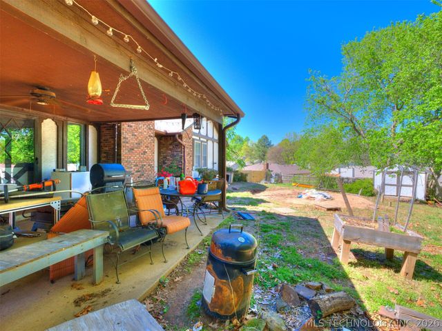 9703 S 70TH East Avenue, Tulsa, OK 74133