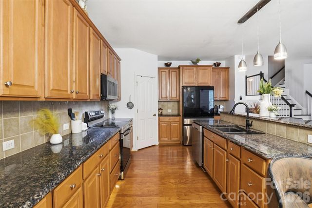 11144 Huntington Meadow Lane, Charlotte, NC 28273