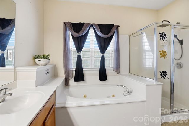 11144 Huntington Meadow Lane, Charlotte, NC 28273