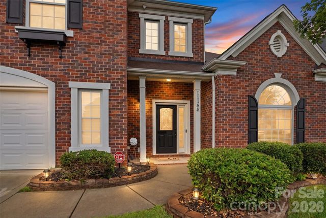 11144 Huntington Meadow Lane, Charlotte, NC 28273