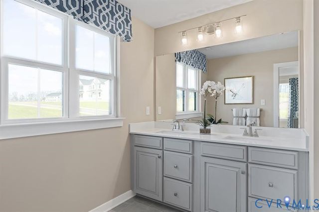 1 Glenwood Range Dr, Richmond, VA 23223