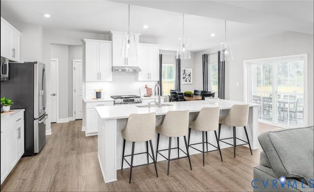 1 Glenwood Range Dr, Richmond, VA 23223