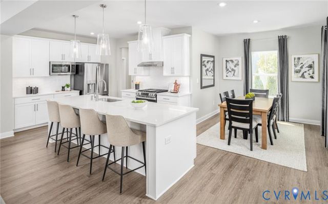 1 Glenwood Range Dr, Richmond, VA 23223