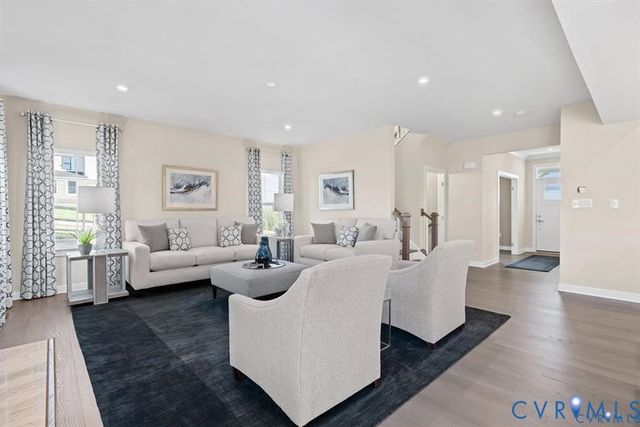 1 Glenwood Range Dr, Richmond, VA 23223