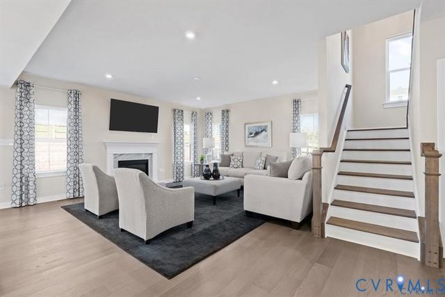 1 Glenwood Range Dr, Richmond, VA 23223