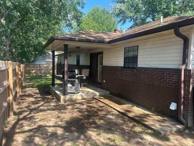 2 Blossom Lane, Greenbrier, AR 72058