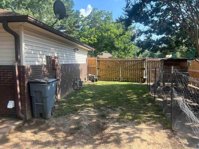 2 Blossom Lane, Greenbrier, AR 72058