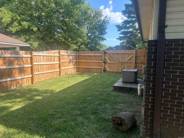 2 Blossom Lane, Greenbrier, AR 72058