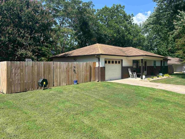 2 Blossom Lane, Greenbrier, AR 72058
