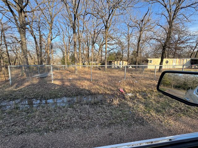 108 Mohican Trail, Mabank, TX 75156