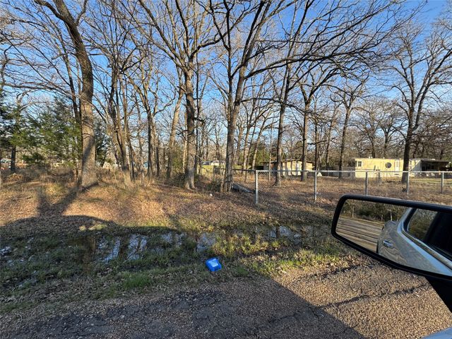 108 Mohican Trail, Mabank, TX 75156