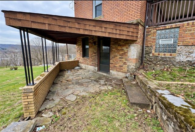 1119 Hancock Avenue, Allegheny Twp, PA 15690