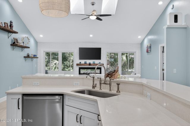 104 OAK VIEW Circle, Ponte Vedra, FL 32082