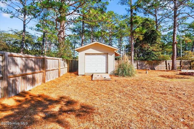 18 Brierwood Road SW, Shallotte, NC 28470