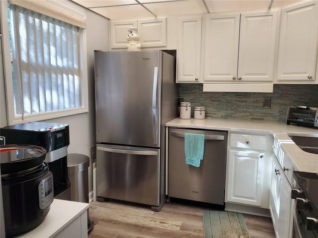 11485 OAKHURST ROAD 1200-216, Largo, FL 33774