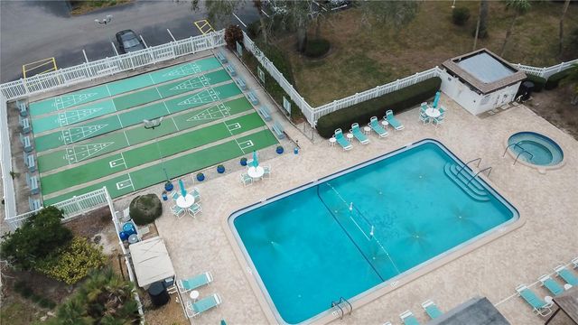 11485 OAKHURST ROAD 1200-216, Largo, FL 33774