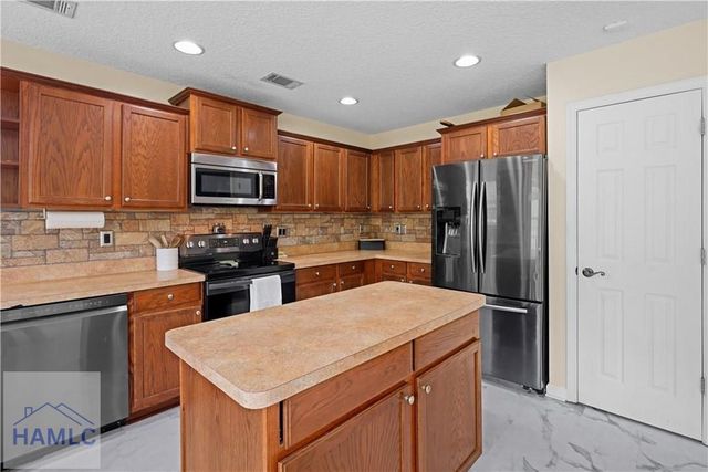 435 Poole Road SE, Ludowici, GA 31316