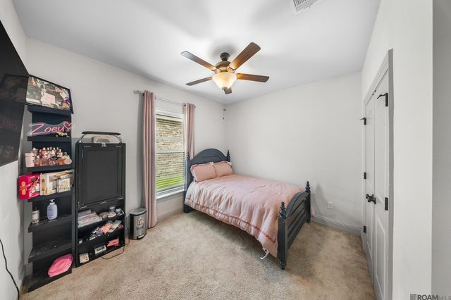1074 Elliston Dr, Gonzales, LA 70737