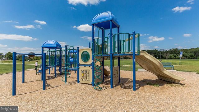 128 ESSEX DR, Sicklerville, NJ 08081