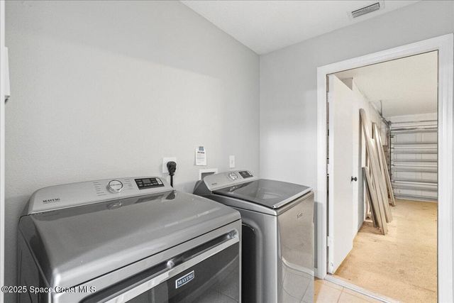 781 Dinner Street NE, Palm Bay, FL 32907