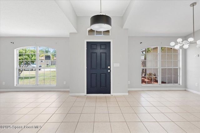 781 Dinner Street NE, Palm Bay, FL 32907