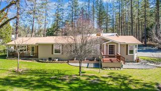 180 Steelhead Circle, Lewiston, CA 96052