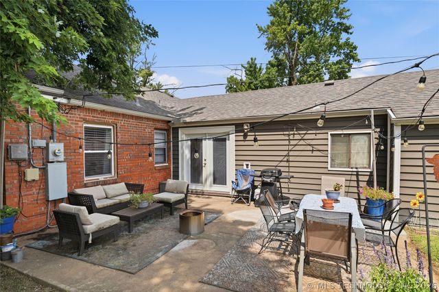 2303 S Delaware Court, Tulsa, OK 74114