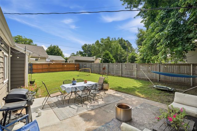 2303 S Delaware Court, Tulsa, OK 74114