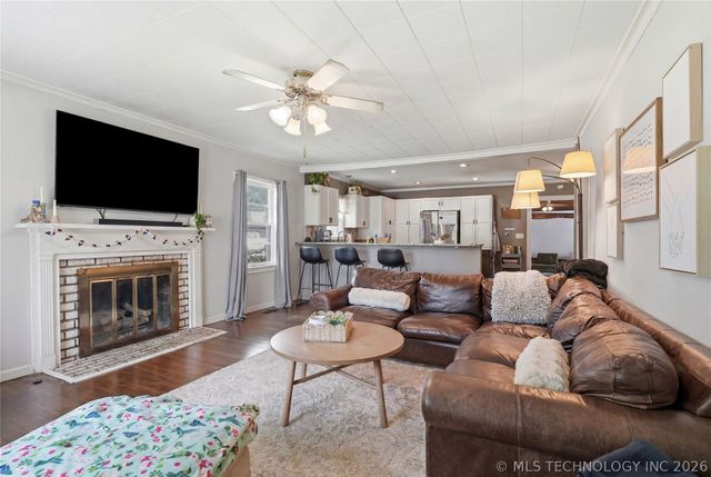 2303 S Delaware Court, Tulsa, OK 74114