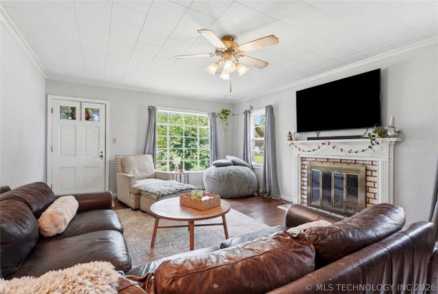 2303 S Delaware Court, Tulsa, OK 74114