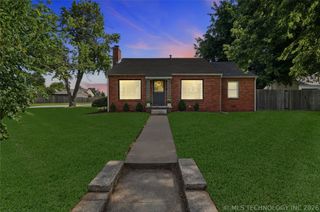 2303 S Delaware Court, Tulsa, OK 74114