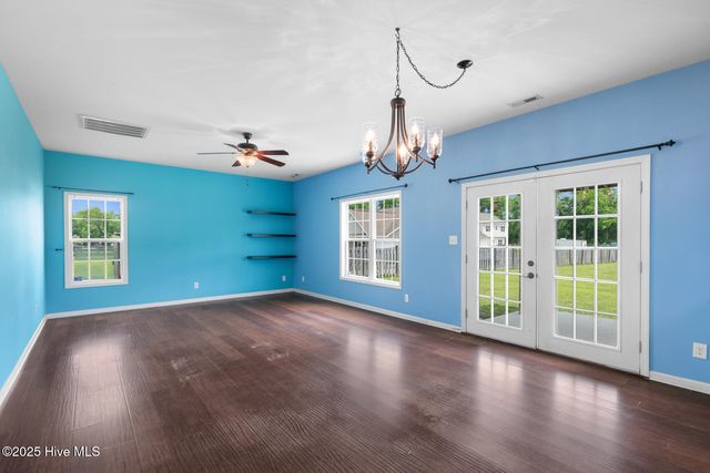 166 Backfield Place, Jacksonville, NC 28540