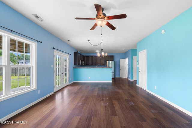 166 Backfield Place, Jacksonville, NC 28540
