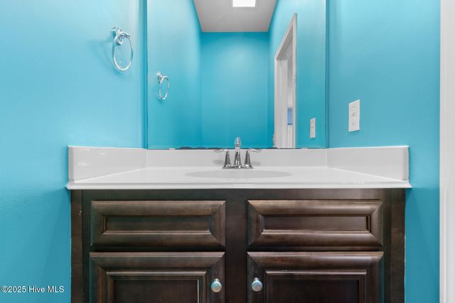 166 Backfield Place, Jacksonville, NC 28540